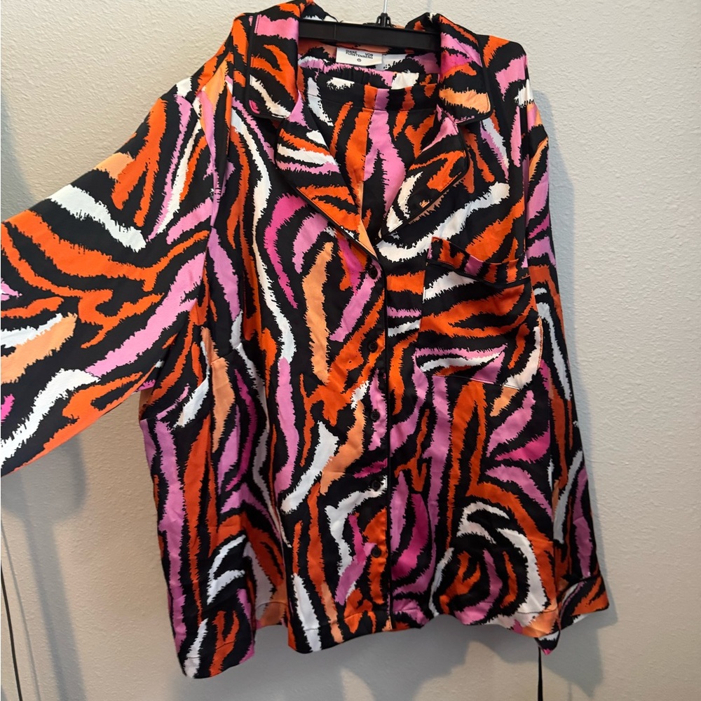 NWT Diane Von Furstenberg Multicolor Animal Print Pajama Set Sz 1X